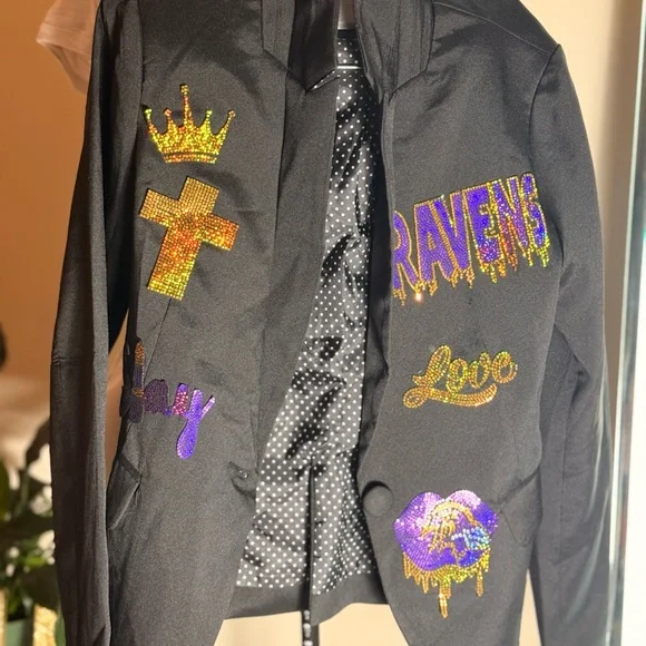 Black Ravens Blazer with Embellishments - Picture 3 of 4
